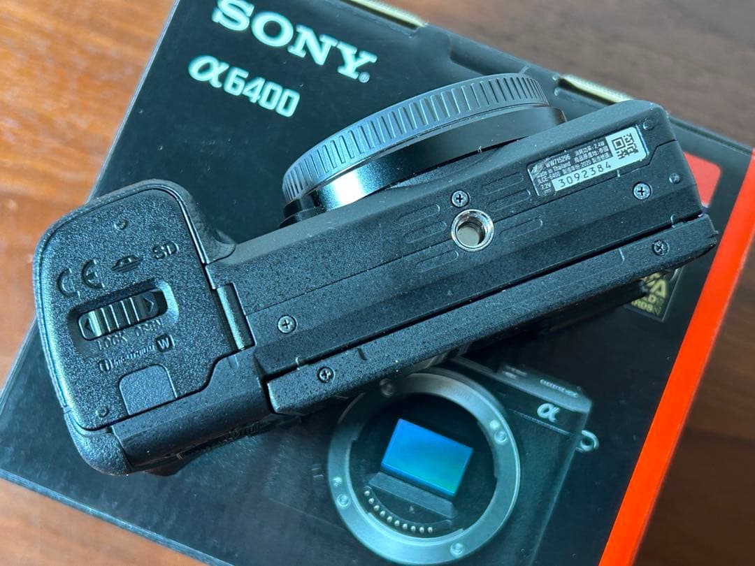 美品✨SONY α6400ボディ★一眼レフカメラ&SmallRig★レンズ別売