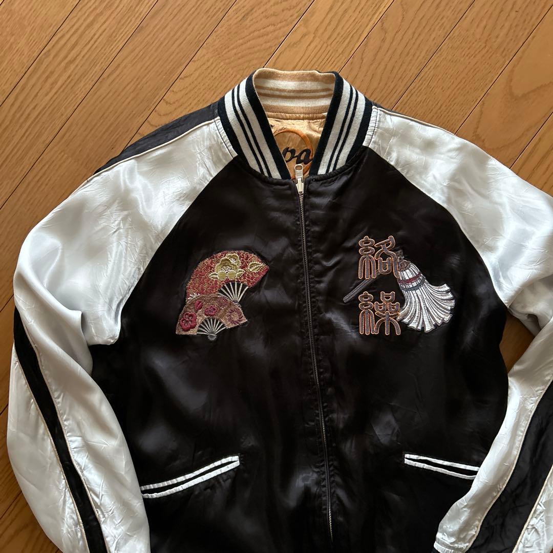 絡繰KARAKURI リバーシブルスカジャン 鯉　兜　纏　金/黒　Ｍサイズ