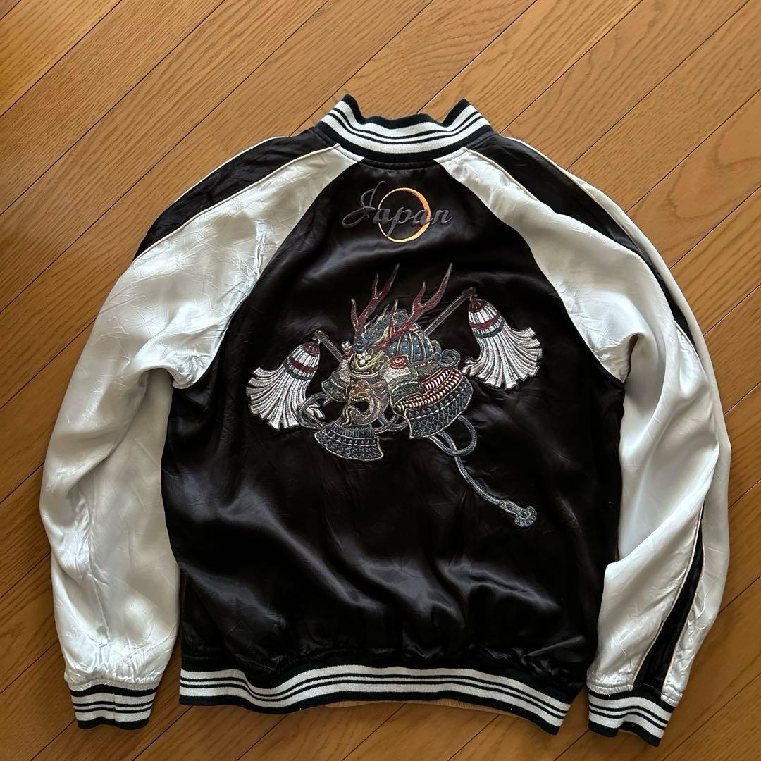 絡繰KARAKURI リバーシブルスカジャン 鯉　兜　纏　金/黒　Ｍサイズ