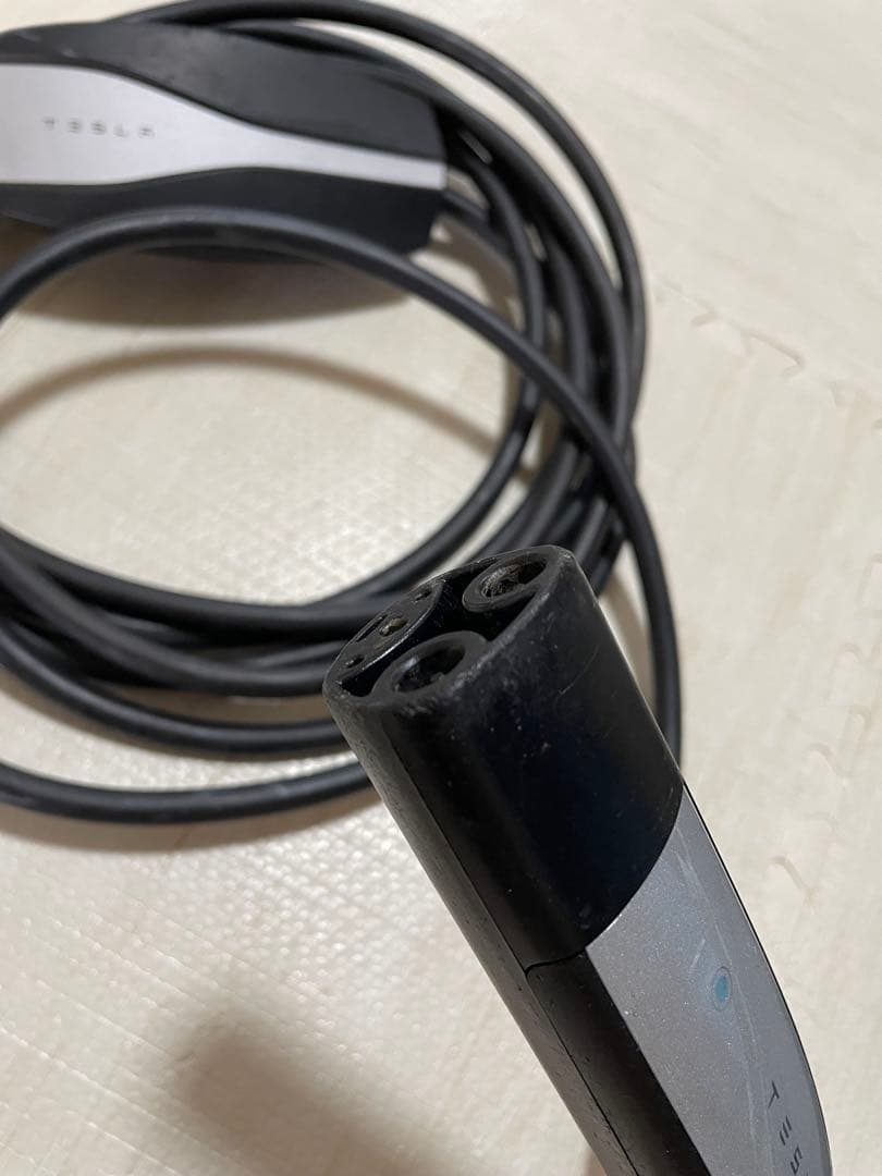 値下げ中！テスラ モバイルコネクター GEN II 充電ケーブル