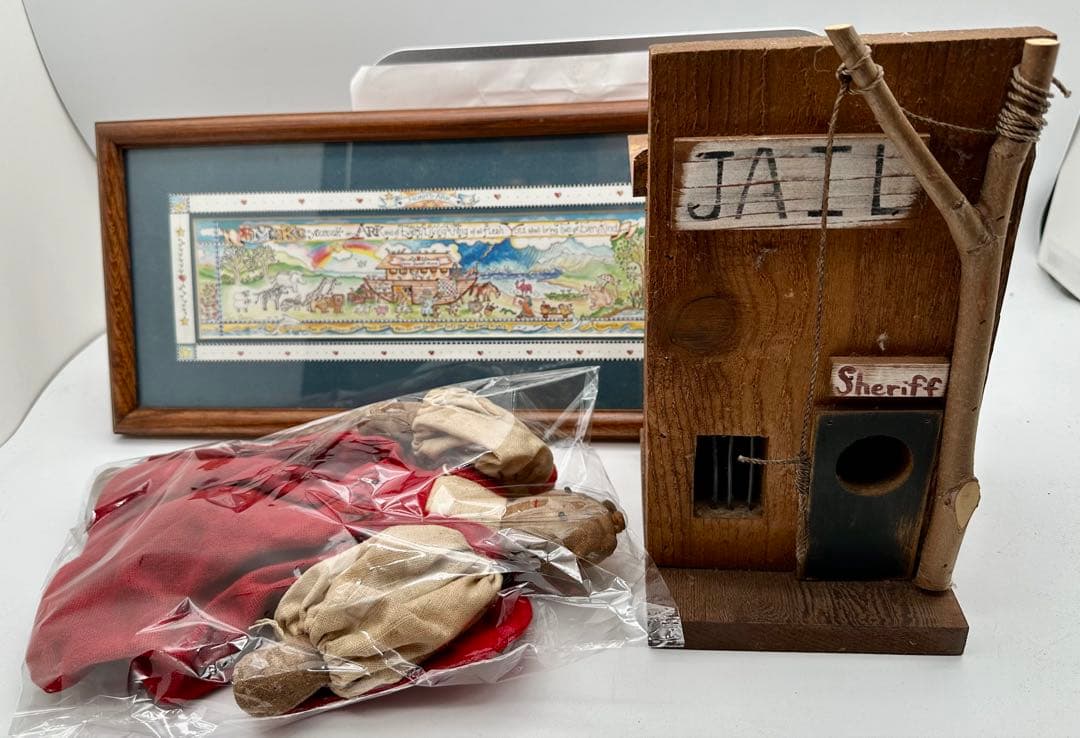木製刑務所型バードハウス　ノアの方舟額　ANGELのカントリードール3点セット