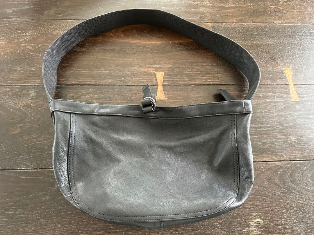 T.T×ELIMINATOR leather newsboy bag