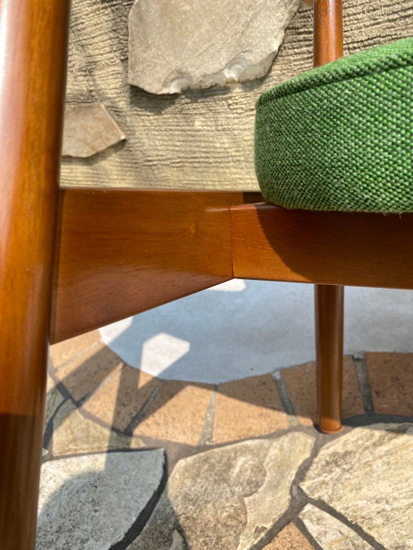 カリモク60 Dチェア　美品　タープグリーン　1脚