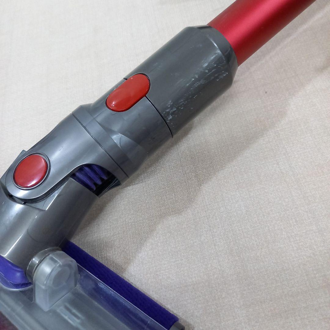 dyson コードレスクリーナー v10 fluffy+ sv12