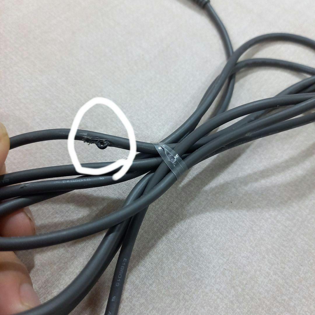 dyson コードレスクリーナー v10 fluffy+ sv12