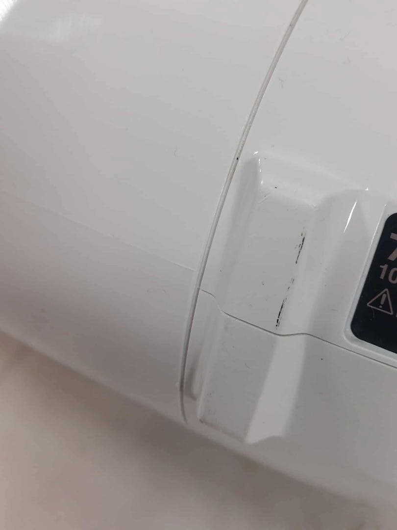 マキタ 充電式クリーナー CL108FD ①