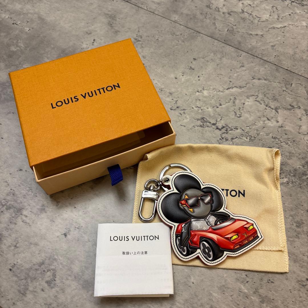 ルイヴィトン LOUIS VUITTON ヴィヴィエンヌ キーホルダー