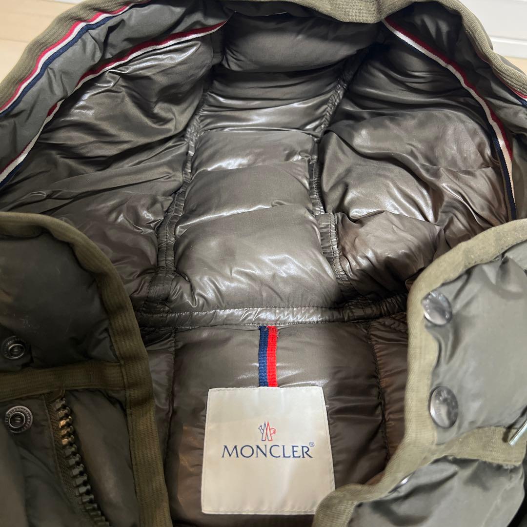 ⚫︎専用になります⚫︎モンクレール オリーブグリーン ダウンジャケット