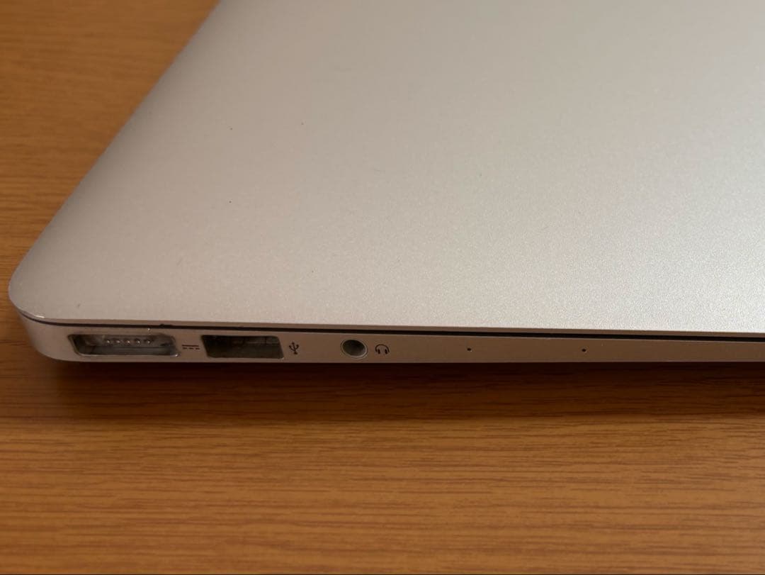 【最終値下げ】 Macbook Air Early 2014 13インチ