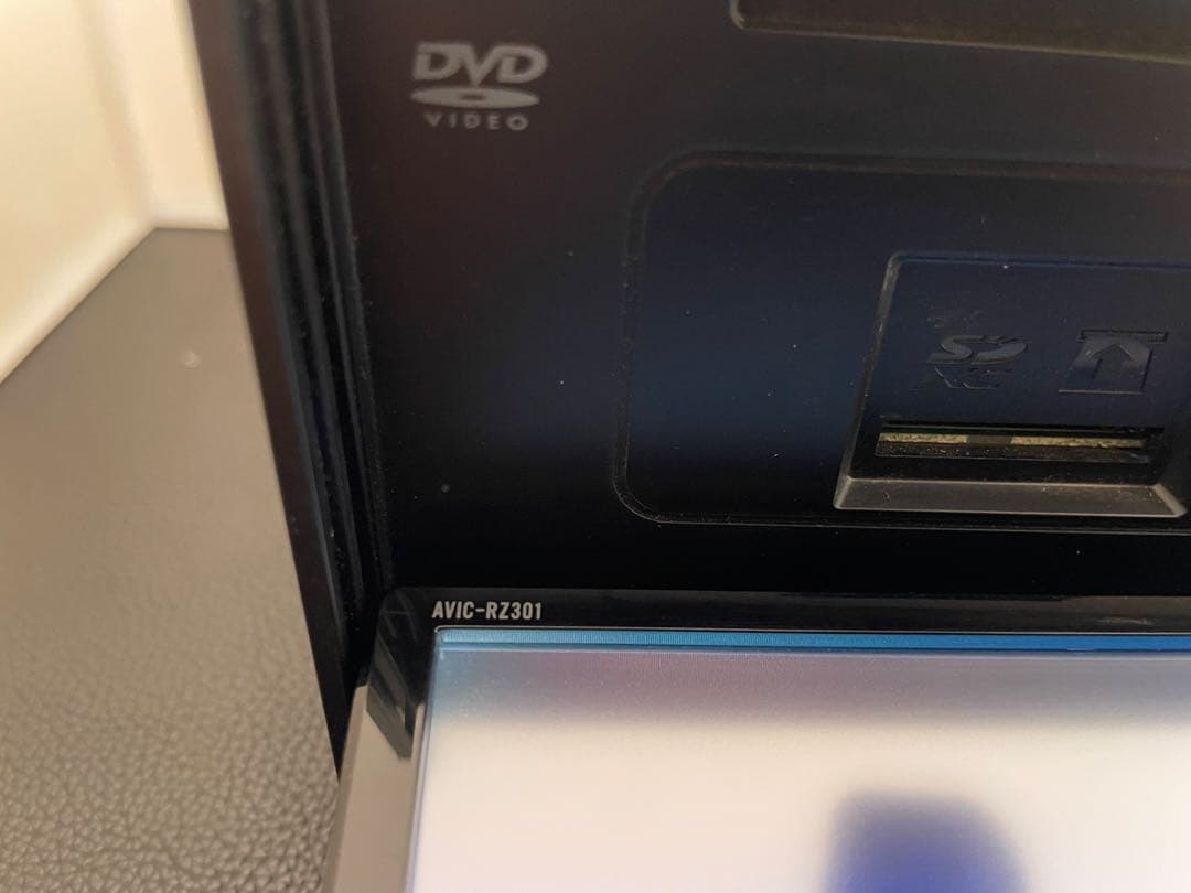 最新地図楽ナビAVIC-RZ301中古180mm7Ｖ型ワンセグTV 最新オービス