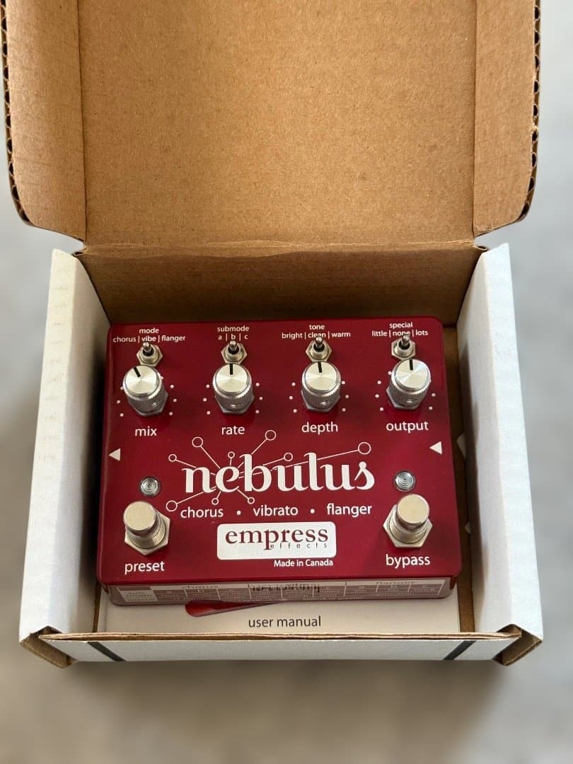 Empress Effects Nebulus モジュレーションエフェクター