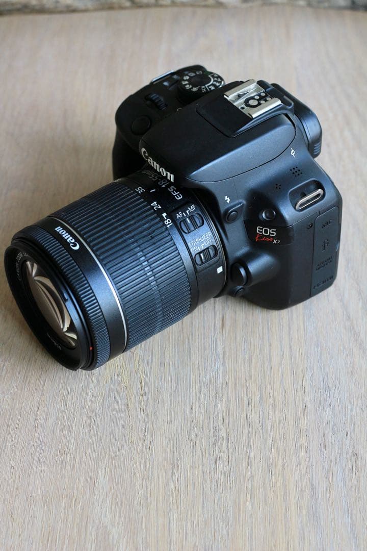 Canon EOS kiss x7 レンズキット　EF-S18-55mm