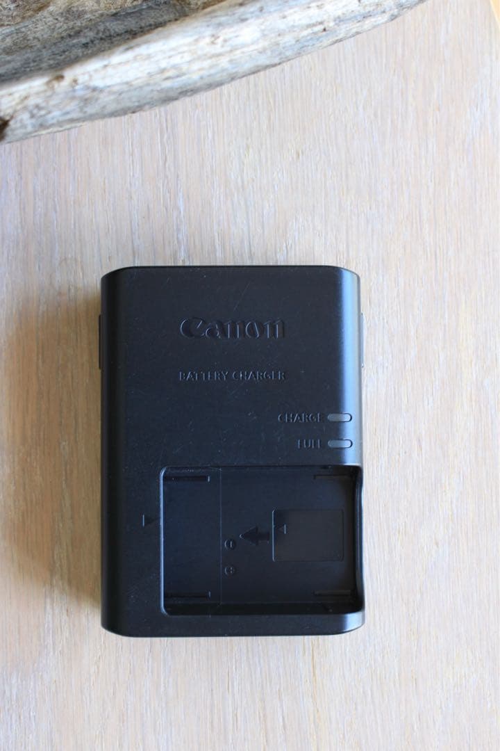 Canon EOS kiss x7 レンズキット　EF-S18-55mm