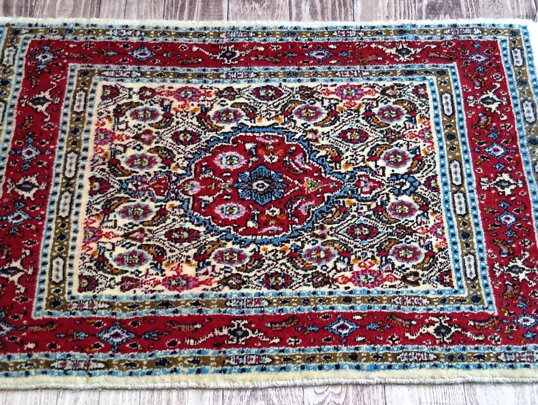 【プリンコ】ペルシャ絨毯　ムード　イラン　手織り(1)