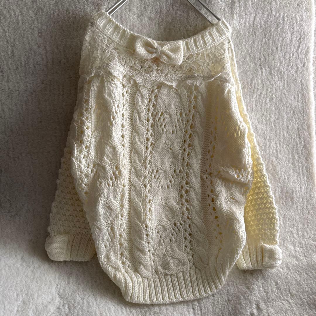 リズリサ　セーターLIZ LISA肩のレース　リボン　可愛いケーブル編み