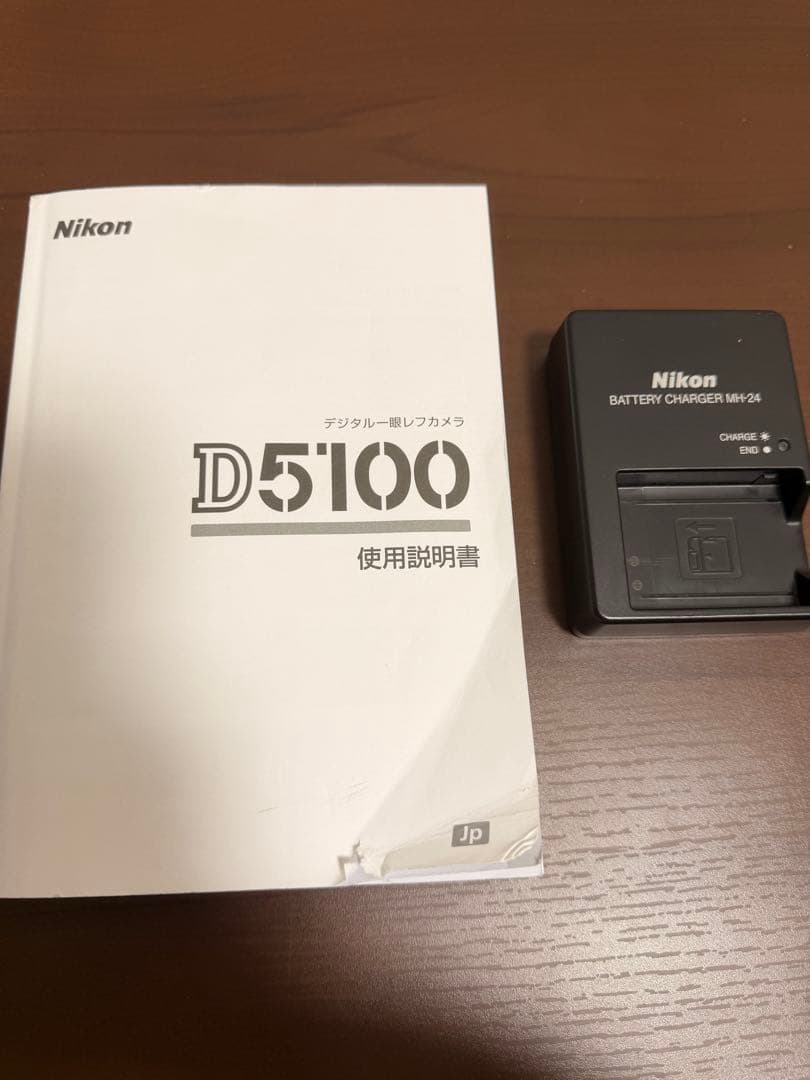 Nikon デジタル一眼レフカメラ 2本レンズ付き