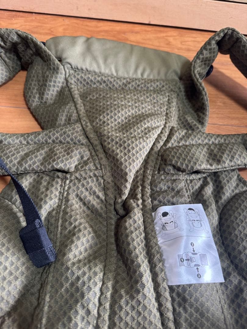 エルゴベビー　 抱っこ紐　オムニブリーズ　カーキ