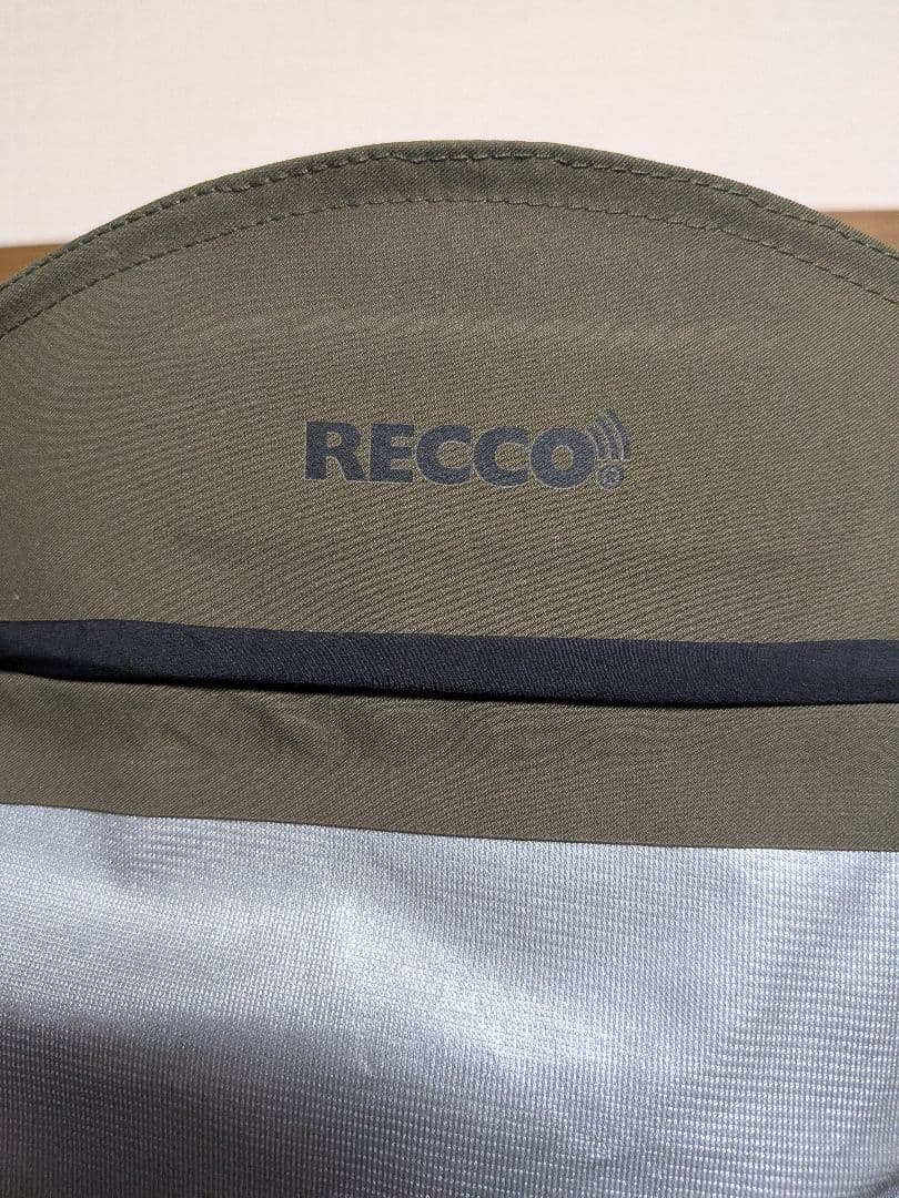 モンクレール　グルノーブル　マウンテンパーカー