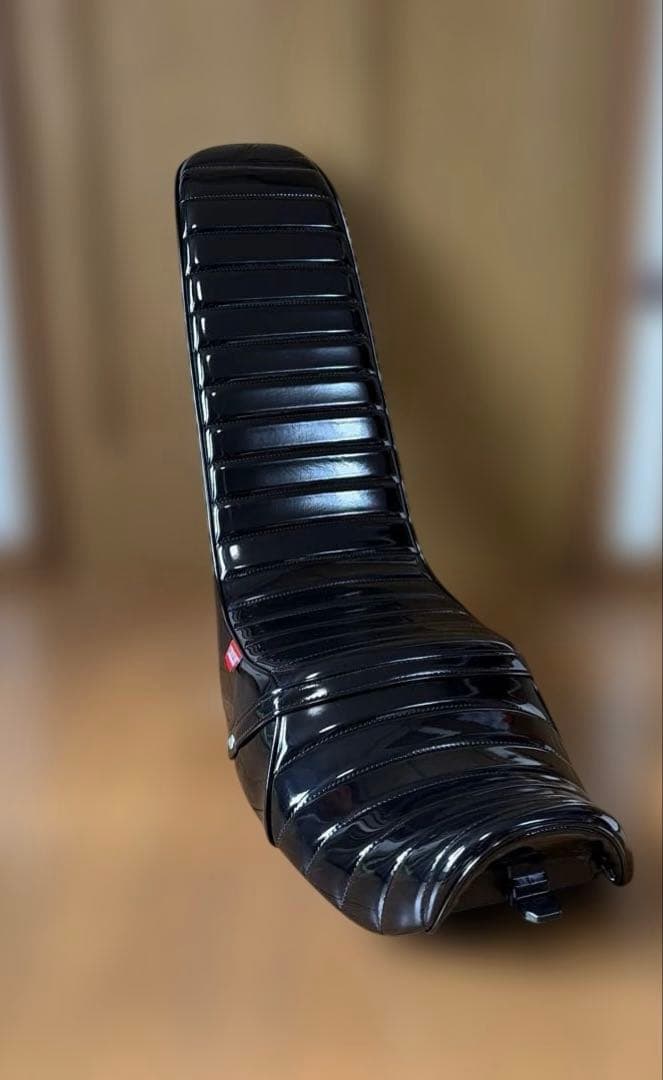 【未使用】ゼファーχ 三段シート　60cm エナメルブラック