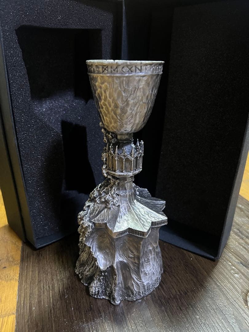 マ*ー様 ハリーポッターと炎のゴブレット ピューター製 スタチュー聖杯