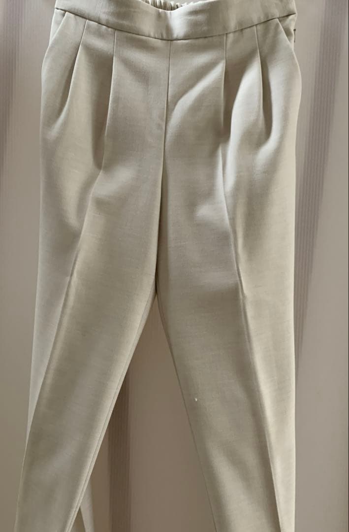 green label relaxing ノーカラースーツ上下　ベージュ