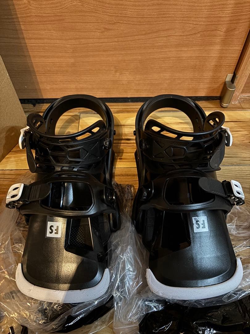 25 BURTON - BK - S スノーボード バインディング 軽量・初心者