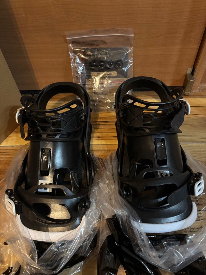 25 BURTON - BK - S スノーボード バインディング 軽量・初心者