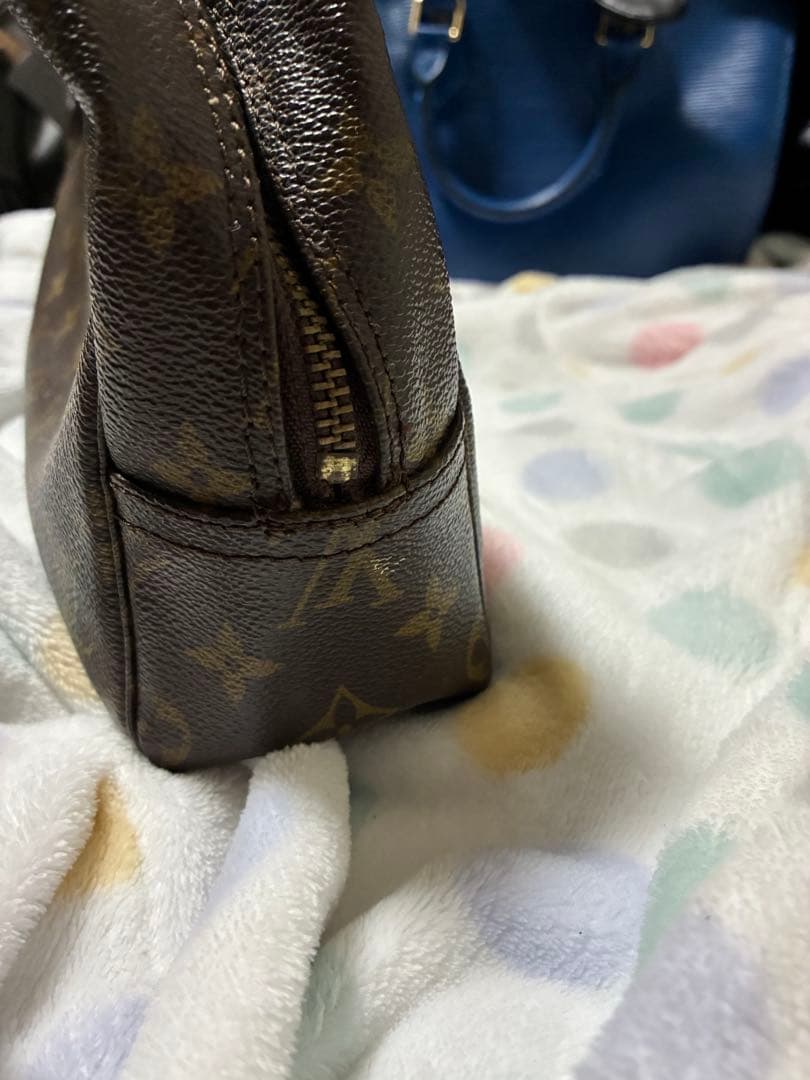 Louis Vuitton ブラウンレザーポーチ