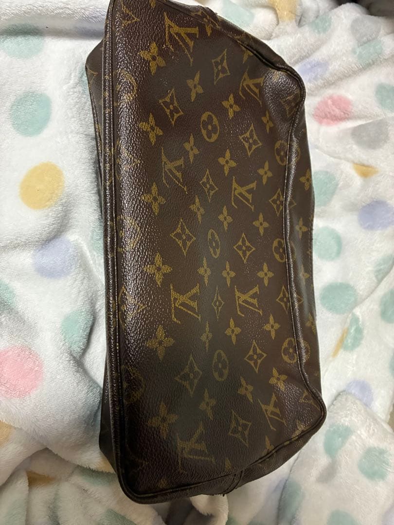 Louis Vuitton ブラウンレザーポーチ