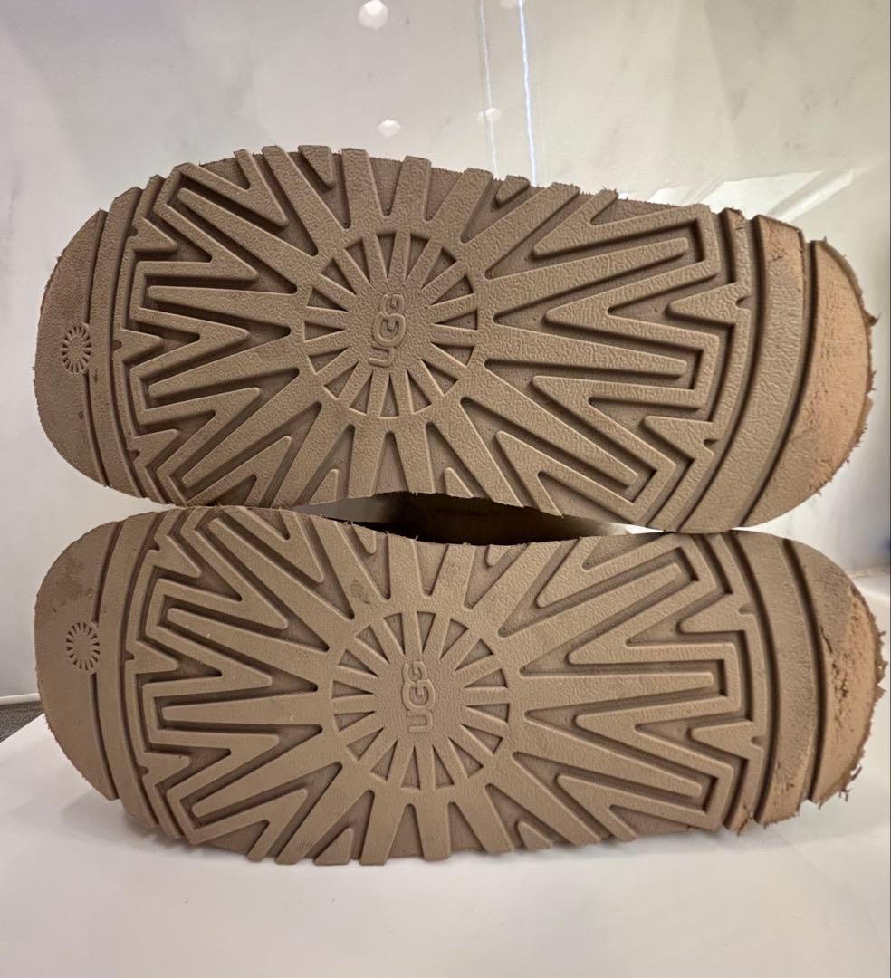 UGGサンダル　ファンケット　プラットフォーム　25cm