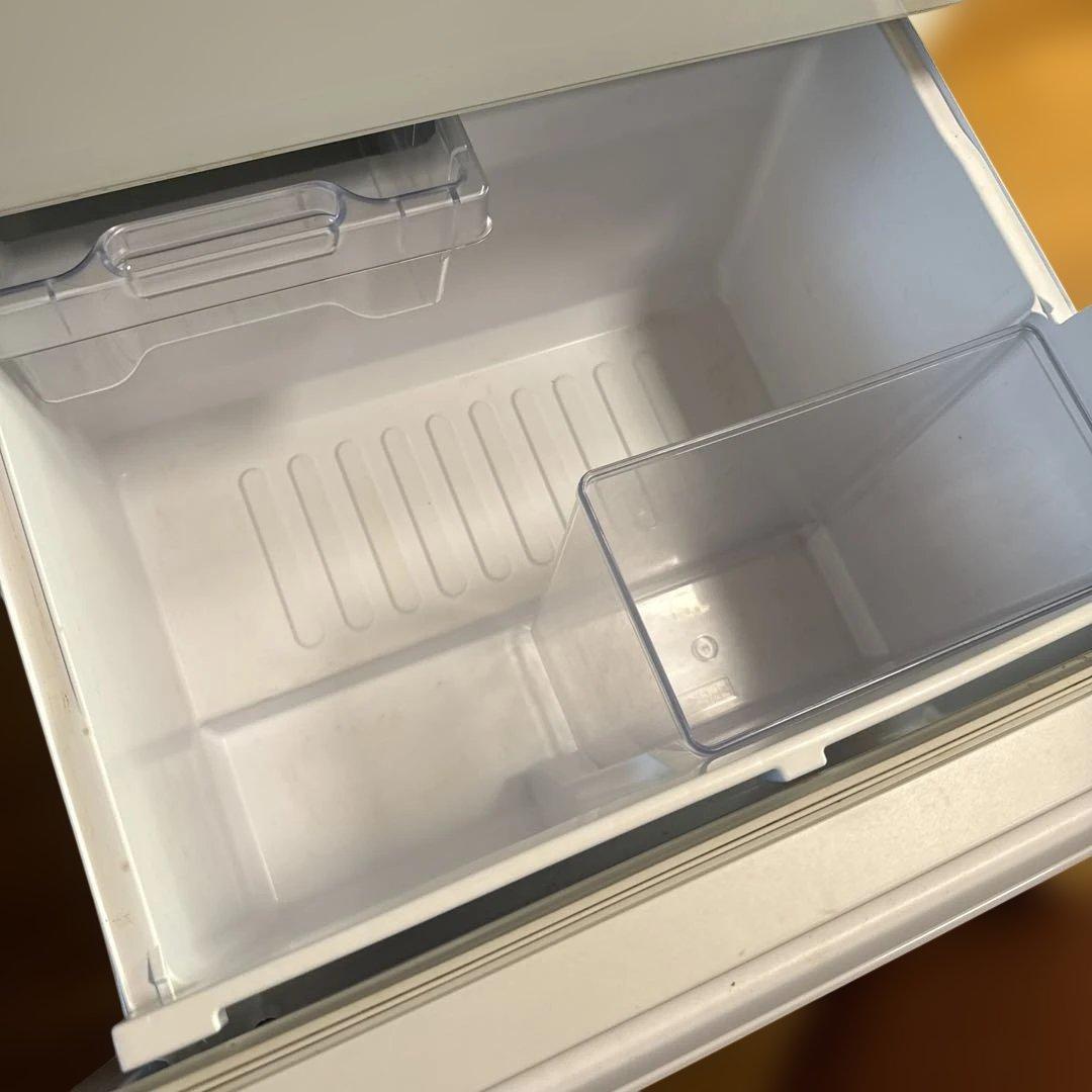 【送料込み】SHARP ノンフロン冷凍冷蔵庫 SJ-GW35F-W 2020年製