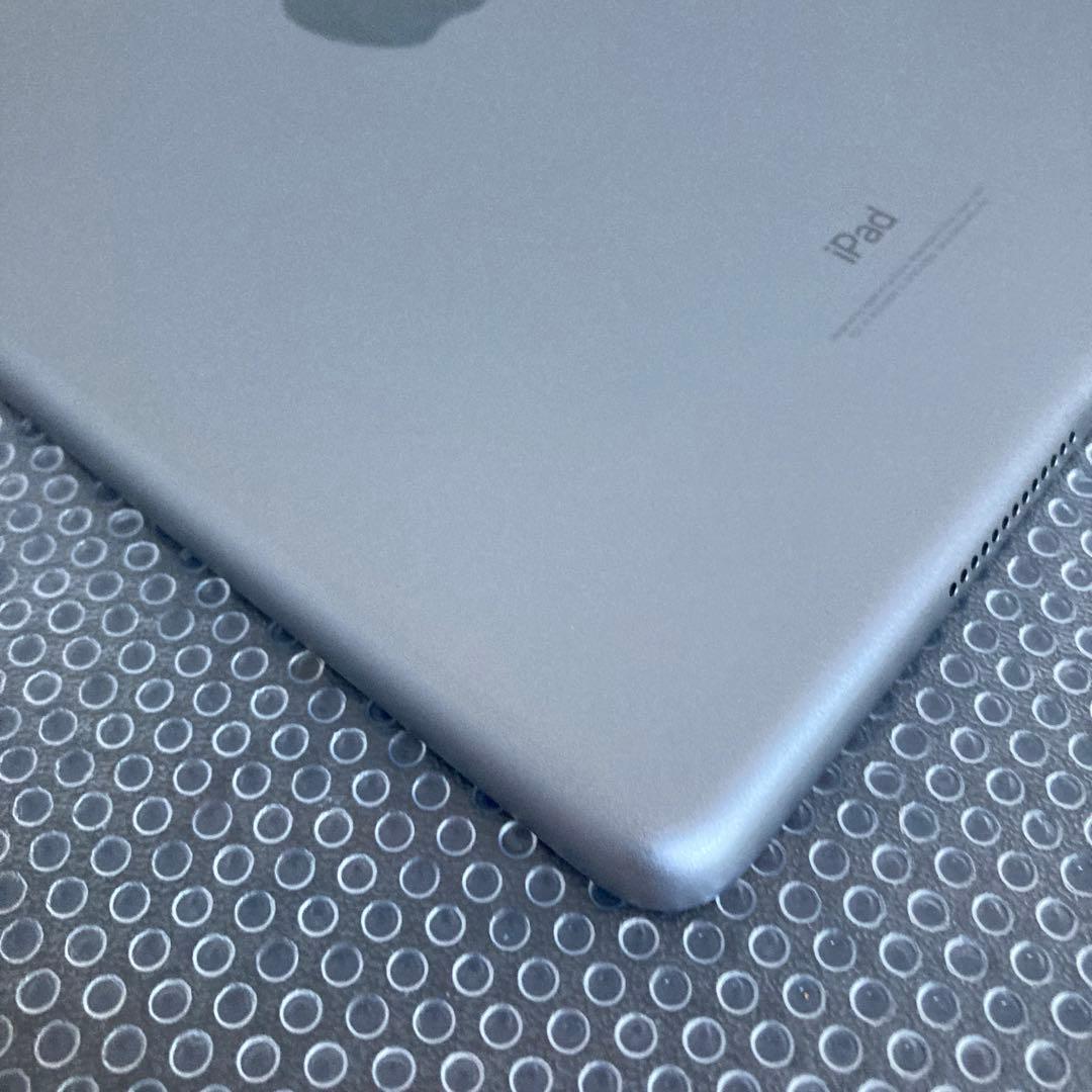 2935【早い者勝ち】美品☆iPad6 第6世代 128GB WIFIモデル☆