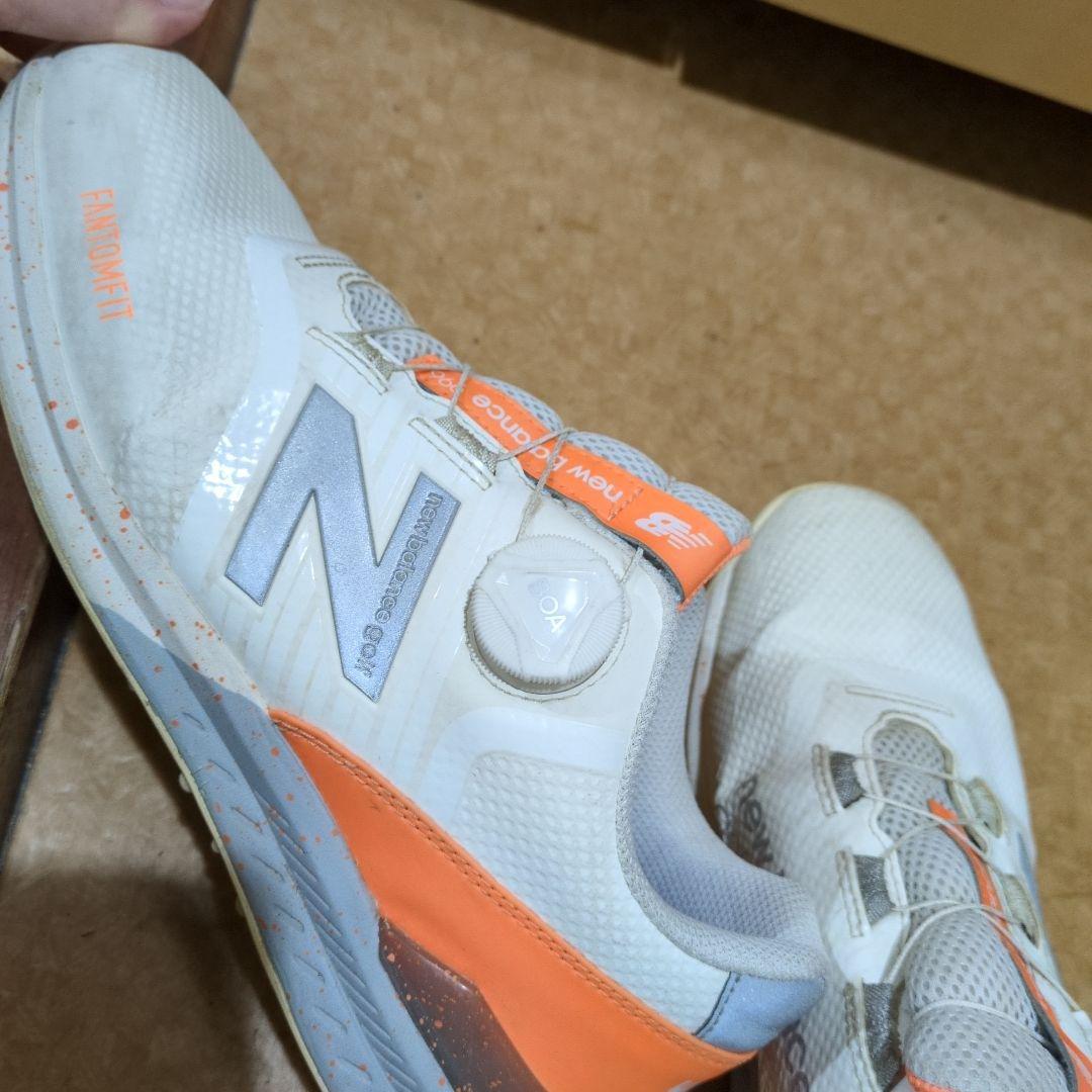 ニューバランスゴルフ 5周年記念 UGBS996A スパイクレスシューズ