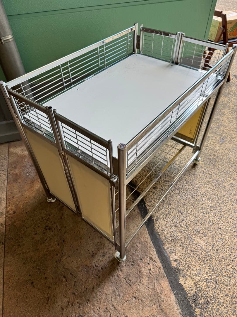 中折れ式ワゴン アイボリー W900　店舗用品　陳列什器　セールワゴン