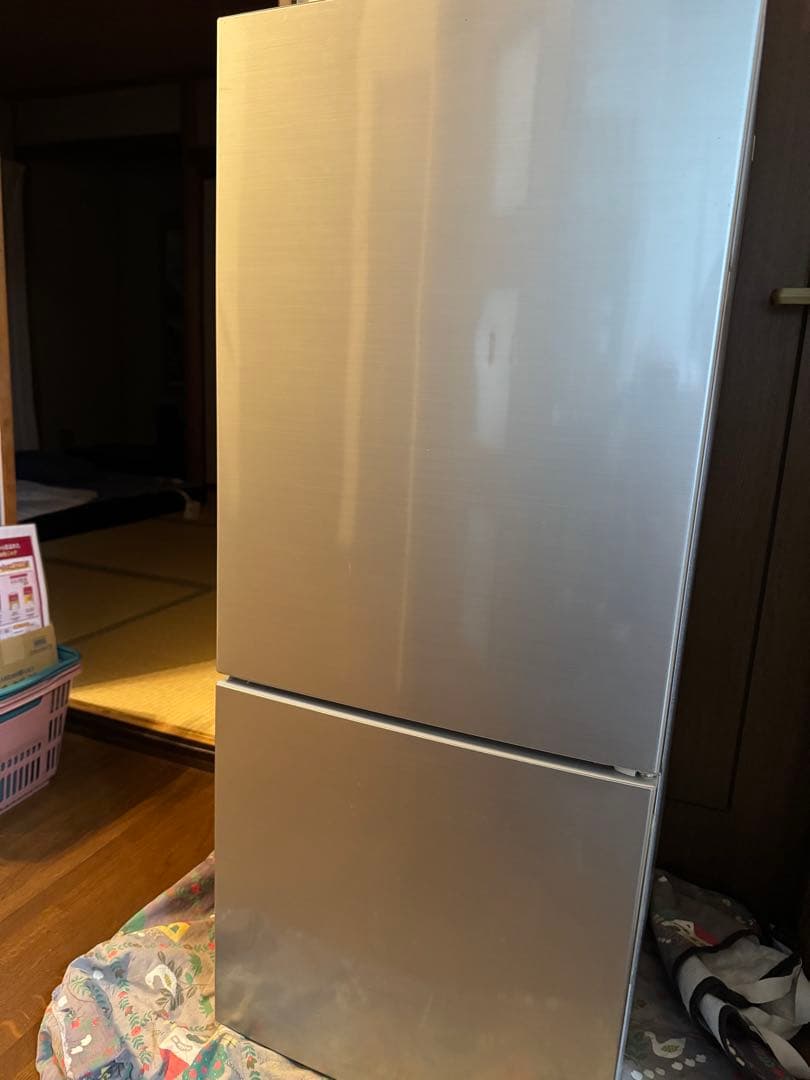 送料込み　シルバー 冷蔵庫 117リットル　一人暮らし