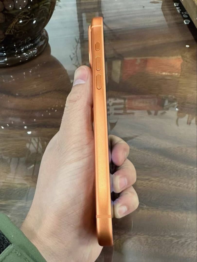 Apple iPhone 17 Pro Max Orange 2TB CA属