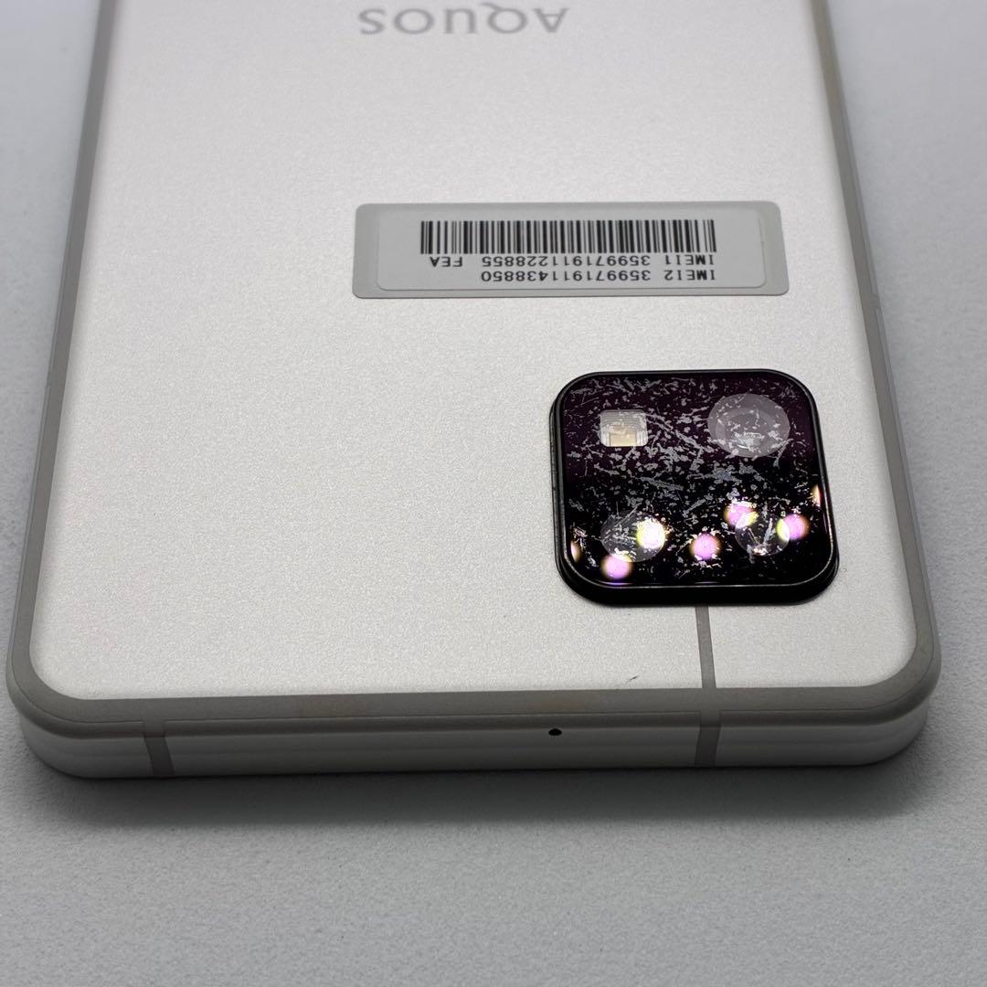 美品 AQUOS sense6s 楽天SIMフリー　0044