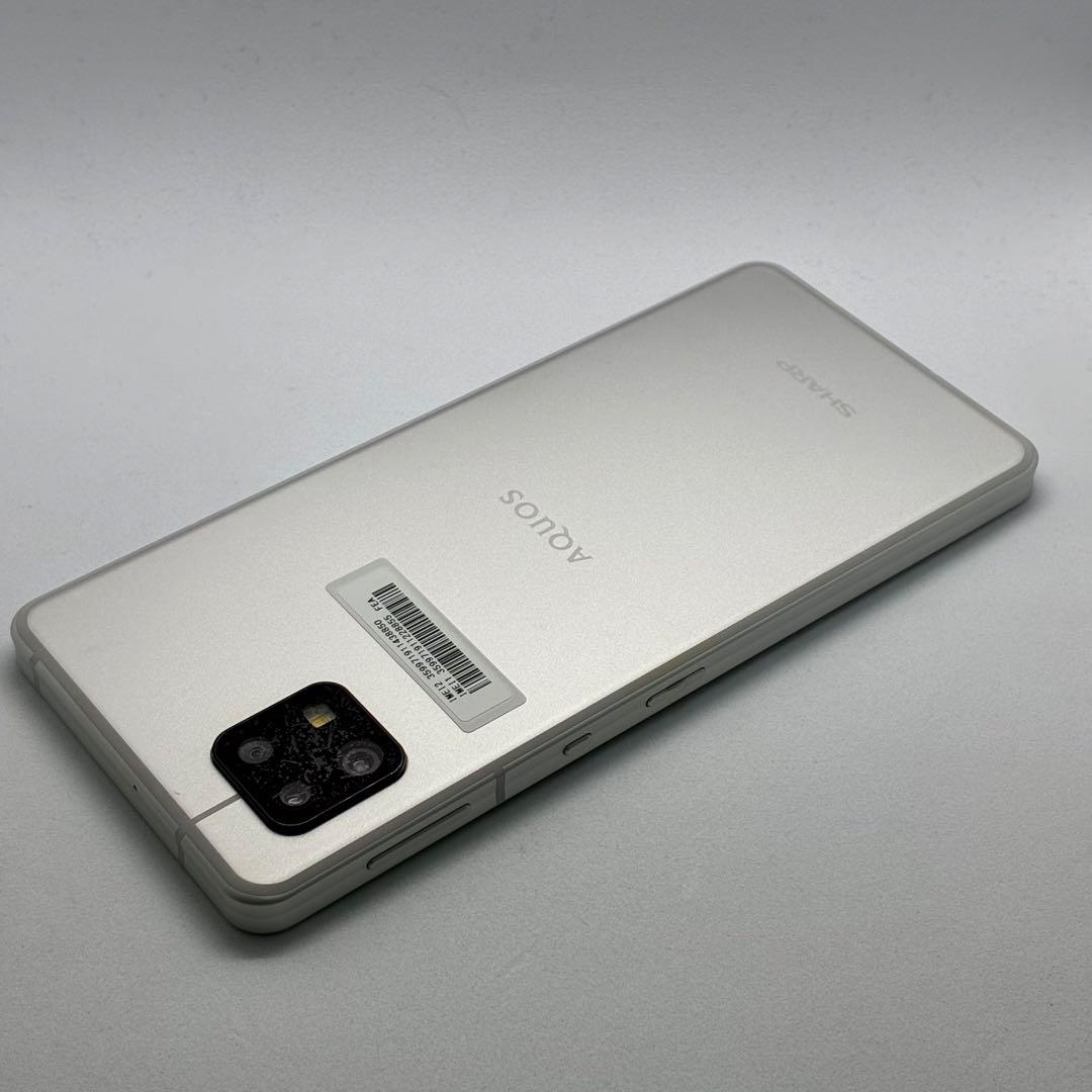 美品 AQUOS sense6s 楽天SIMフリー　0044