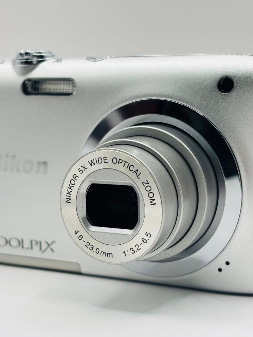 Nikon COOLPIX A100 シルバー オールドコンデジ