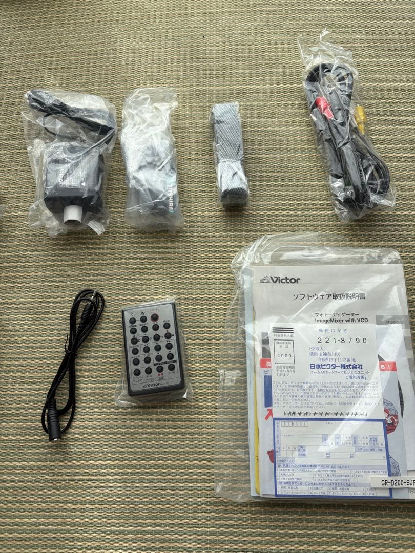 Victor デジタルビデオカメラ　GR-D200-S