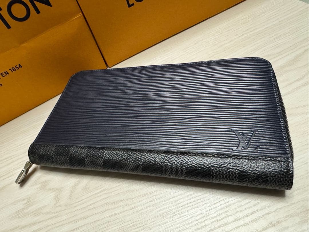 美品 LOUIS VUITTON ジッピー・オーガナイザー 長財布 エピレザー