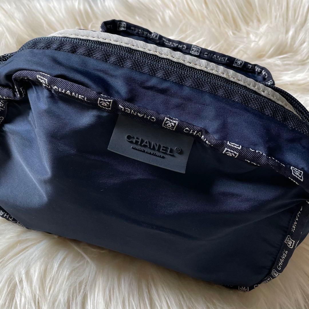 【CHANEL】シャネル スポーツライン ボディバッグ