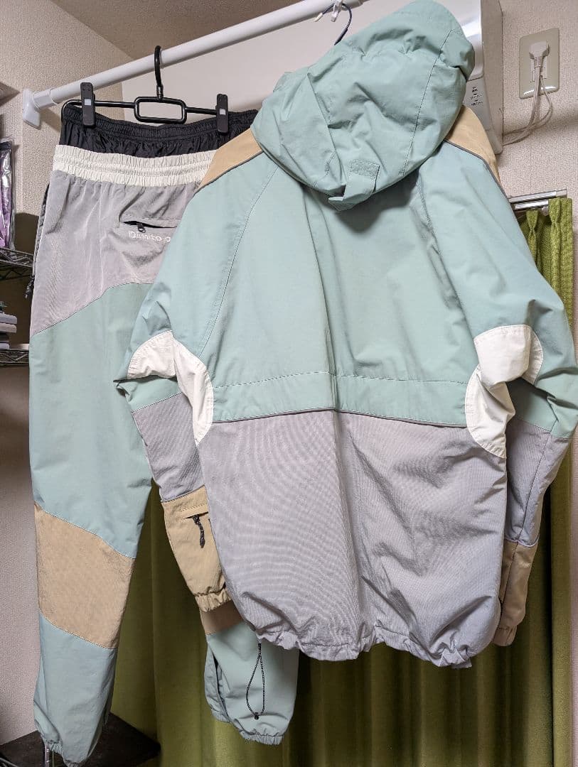 ミントグリーン スノーボードウェアセット