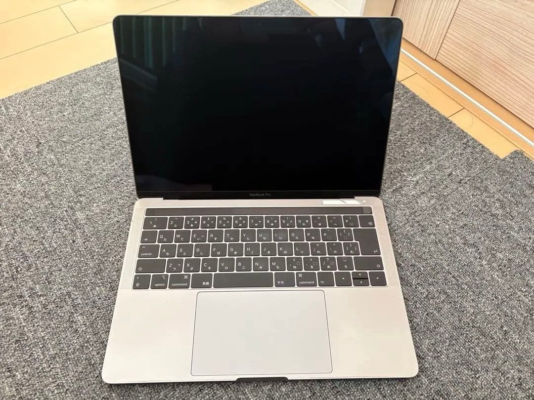 ジャンク　Macbook Pro 2019 13インチ A1989グレー