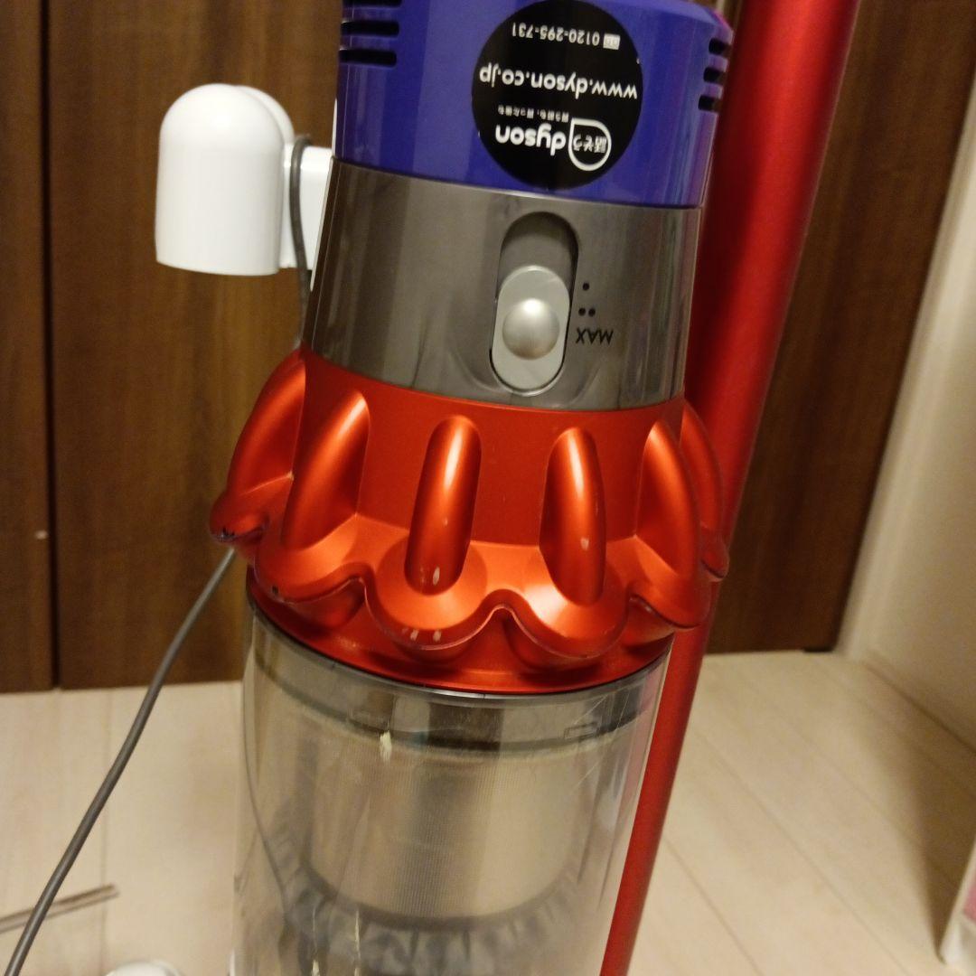 105.Dyson　Cyclone　v10