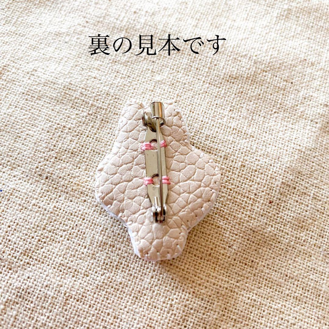 専用　ビーズ　刺繍ブローチ　ハンドメイド　クリスマス