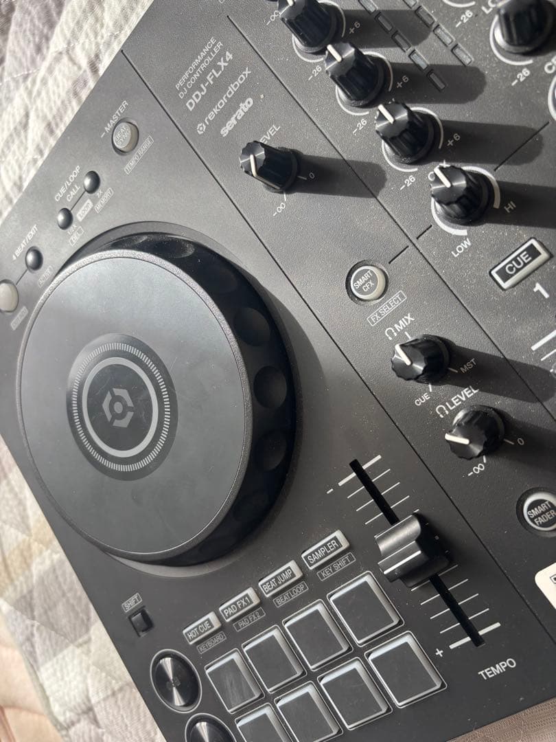 DJ-FLX4 DJコントローラー