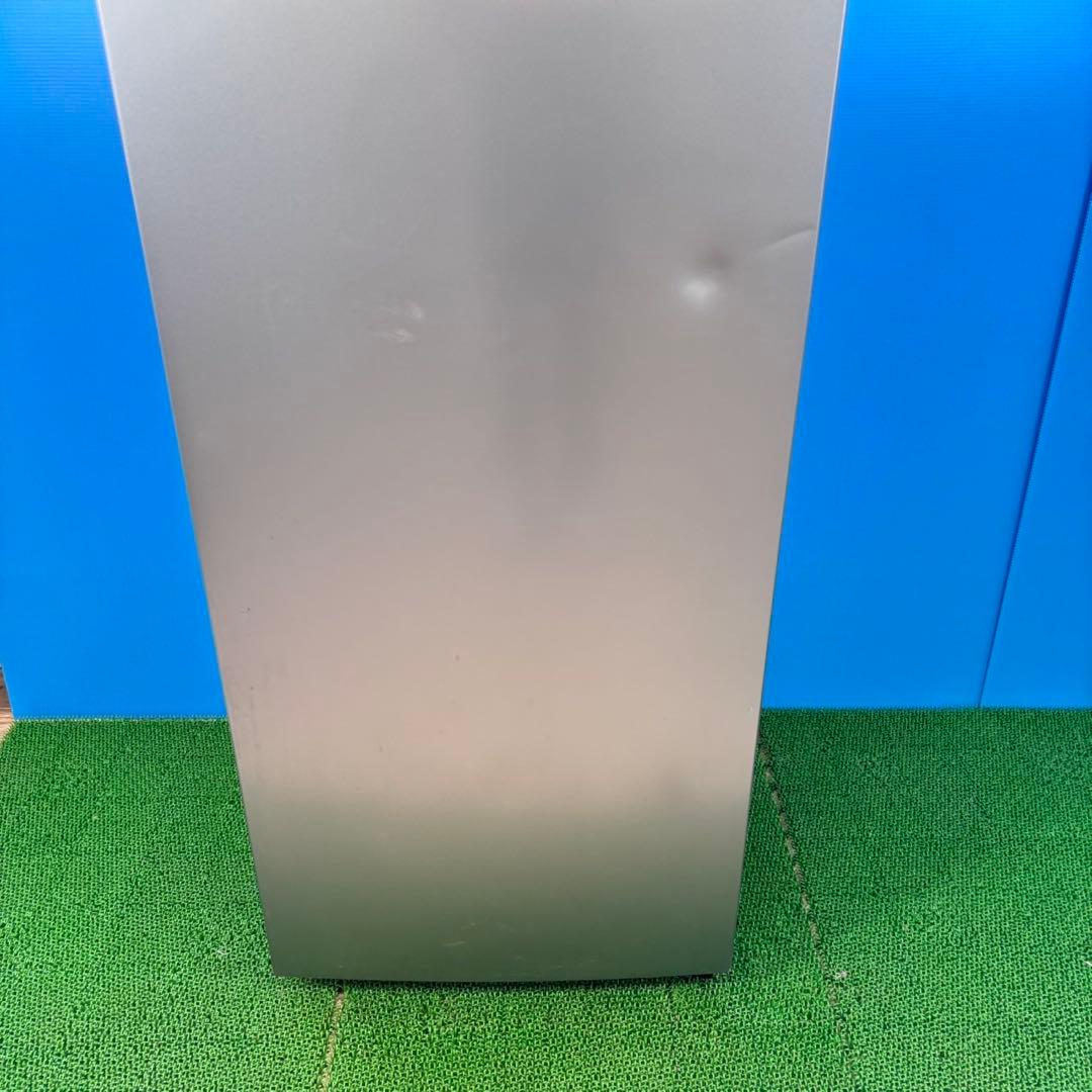 731 2024年製　中型冷蔵庫　200〜300L 小型　一人暮らし　2ドア