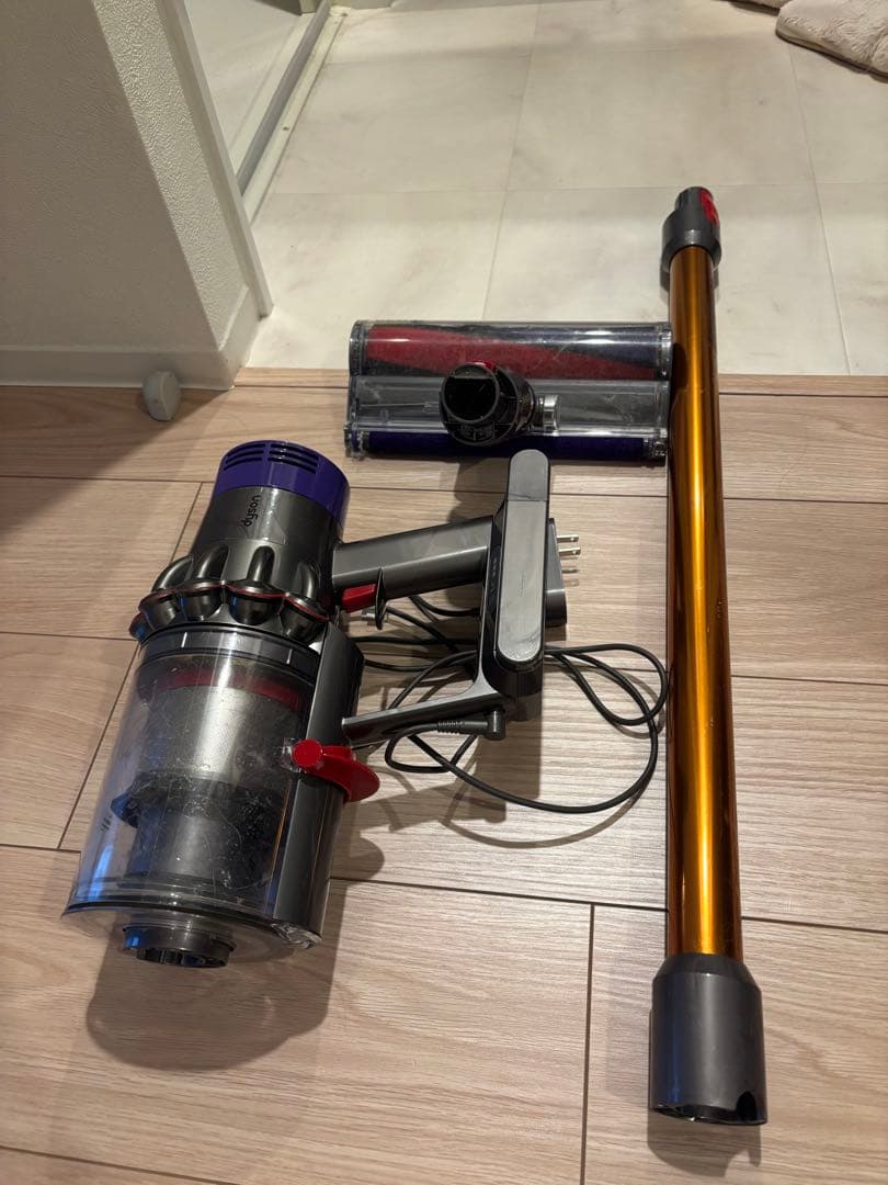 Dyson 掃除機 ダイソン SV12コードレスクリーナー