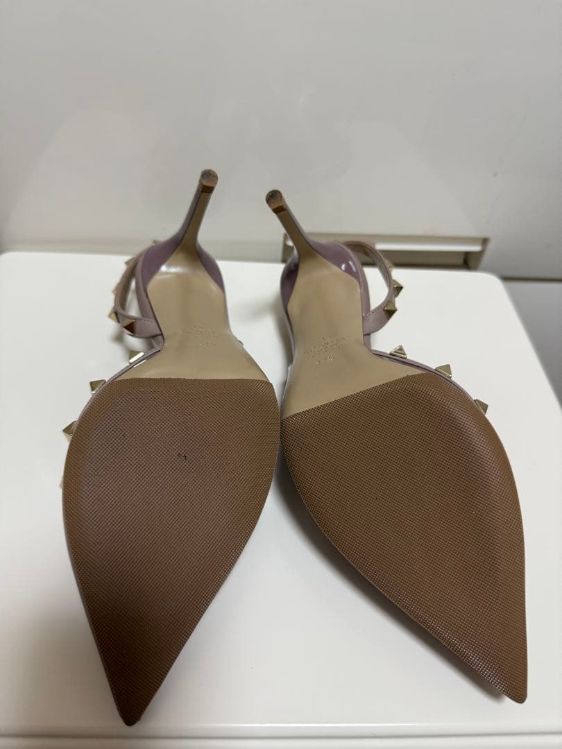 バレンティノスタッズ付きパープルハイヒールパンプス